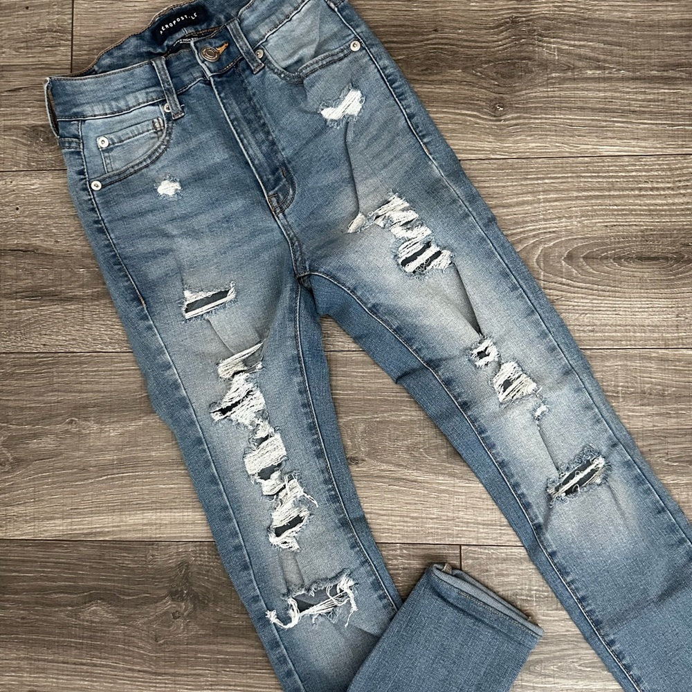 Brand: Aeropostal
Size: 4 Reg
Color: Light blue
Súper High Rise Jegging